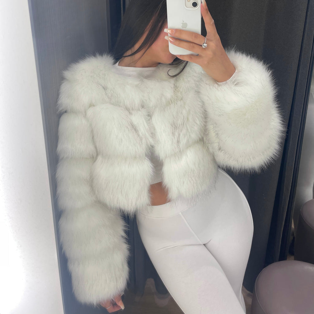 'FRONT ROW' Cropped Faux Fur Coat - Fox Tip White